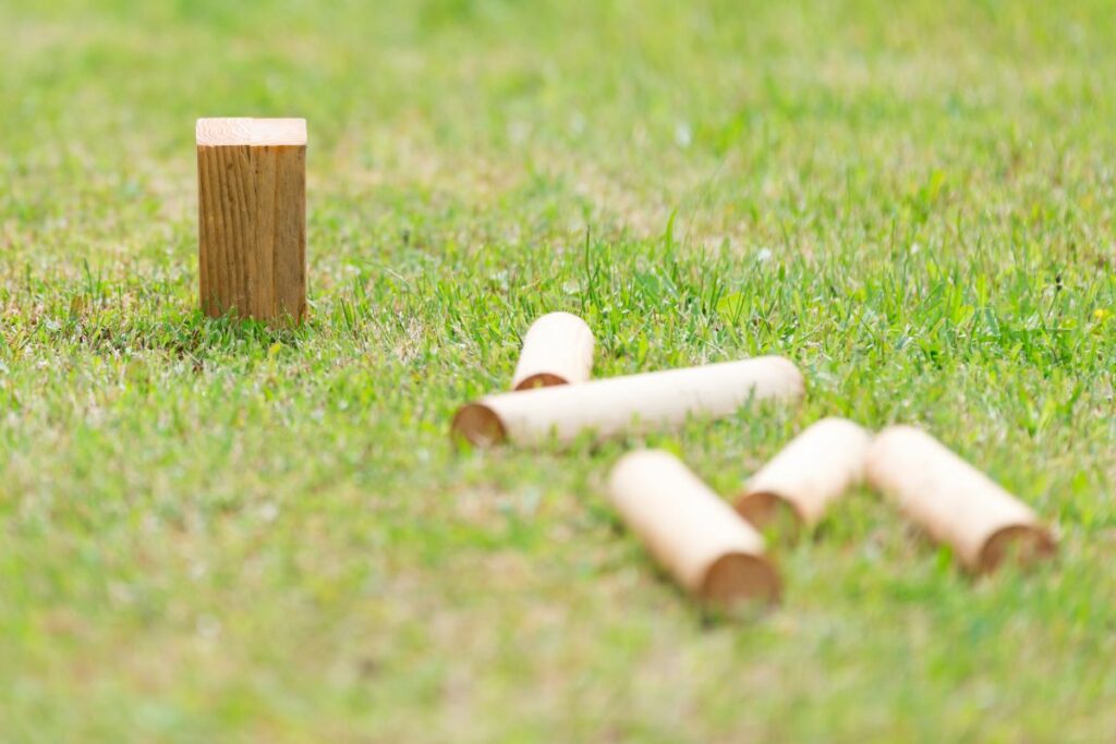 kubb camping game